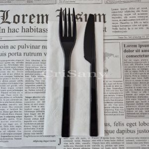СЕТ вилица + нож + салфетка черен /1 бр./