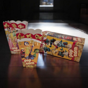 Кутия за пуканки цветна средна /25 бр./